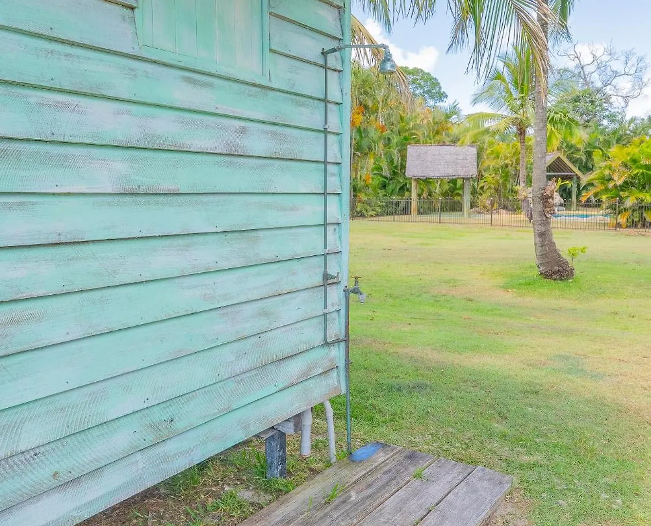 Belle'S On Ballow - Kookaburra Lodge - Absolute Waterfront Amity Point 0*,