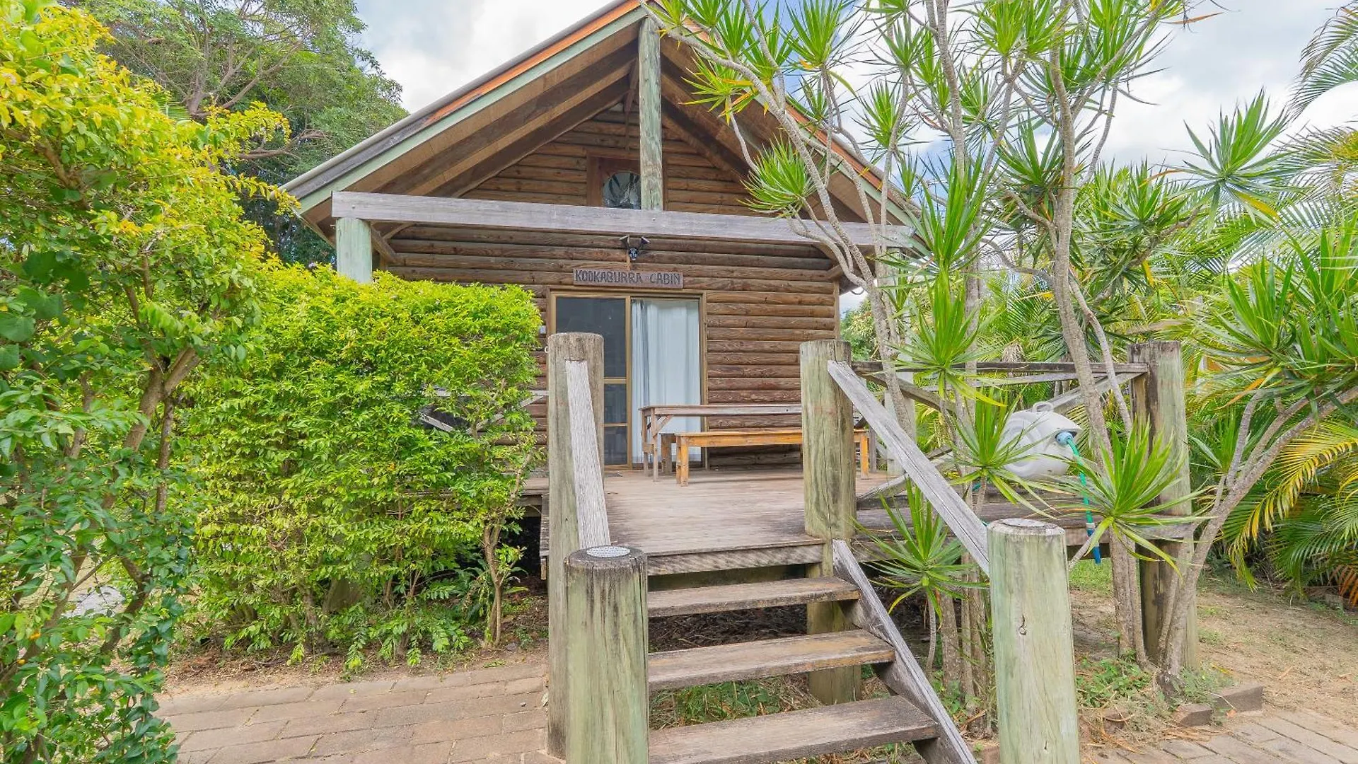 Belle'S On Ballow - Kookaburra Lodge - Absolute Waterfront Amity Point